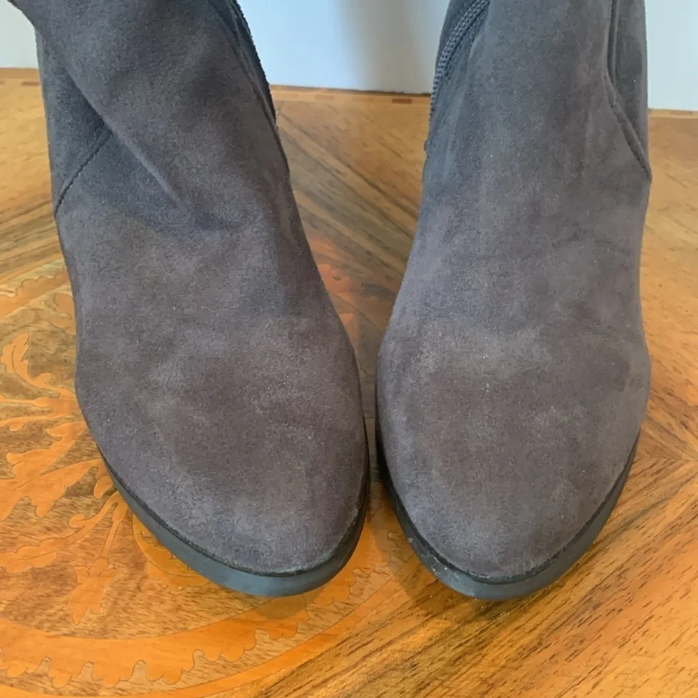 Catherine Malandrino Tie Back Over The Knee Boots Gray Faux Suede Women’s Size 7